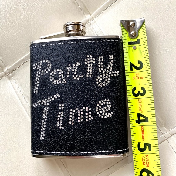 Flask Stainless 6 OZ Party Time Silver Black embellished sparkling - Picture 7 of 8